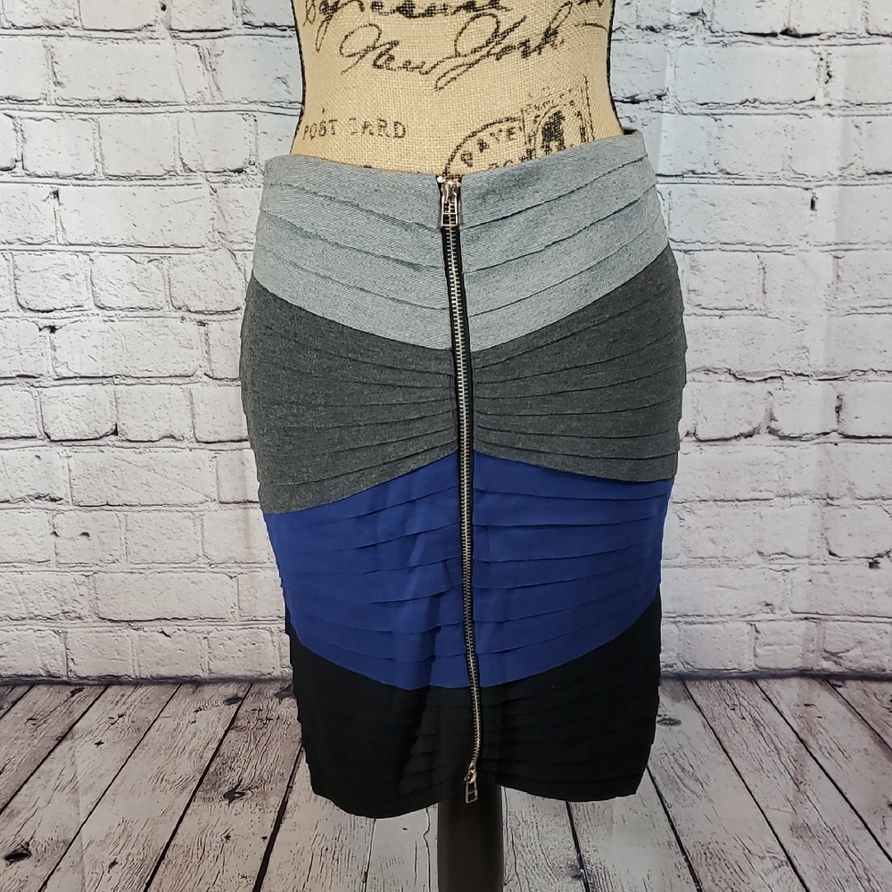 Aryn K. Gray, Blue and Blue Women's Skirt Size M EUC